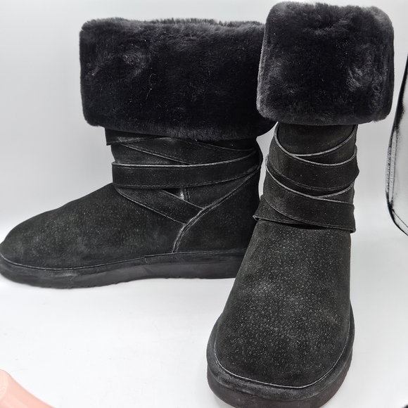 Lamo faux fur lined leather boots size 9 - Picture 12 of 15